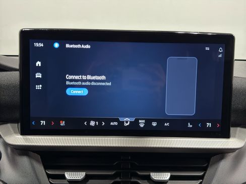 Used 2025 Ford Explorer ST-Line w/ Premium Package image 21