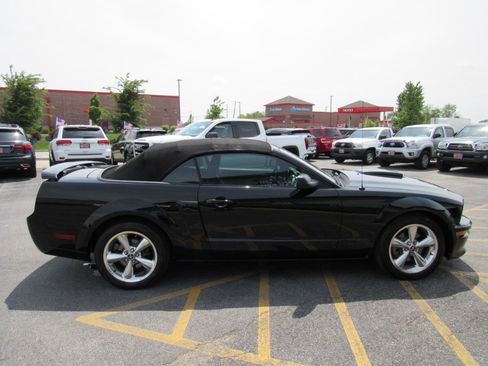 Used 2008 Ford Mustang GT RWD image 7