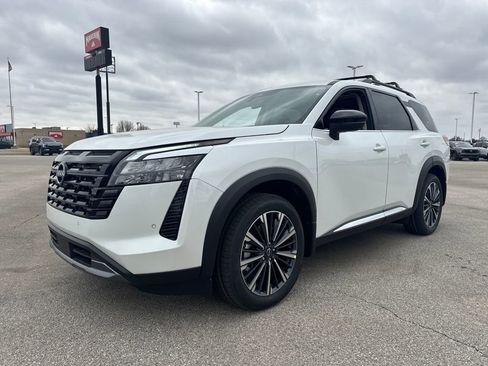 New 2026 Nissan Pathfinder Platinum w/ Cargo Package image 2