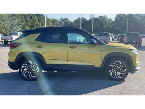 Certified 2024 Chevrolet TrailBlazer RS w/ Driver Confidence Package image 9