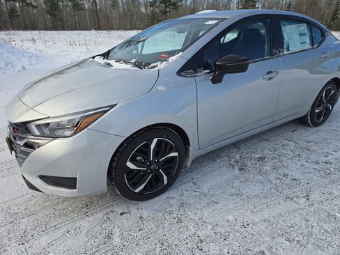 New 2025 Nissan Versa SR w/ Trunk Package image 1