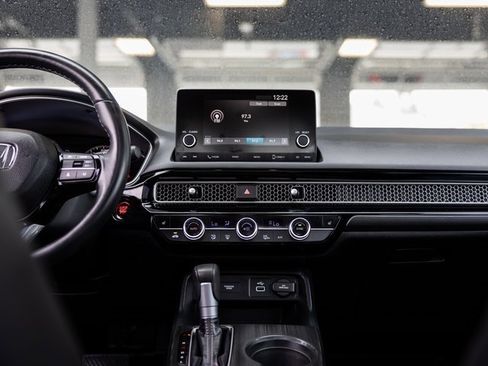 Used 2024 Honda Civic EX-L image 20