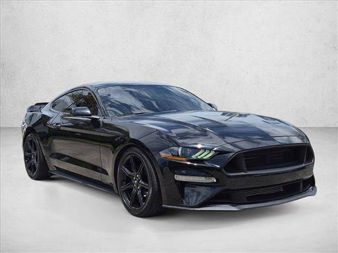 Used 2020 Ford Mustang Coupe w/ Equipment Group 101A RWD image 3