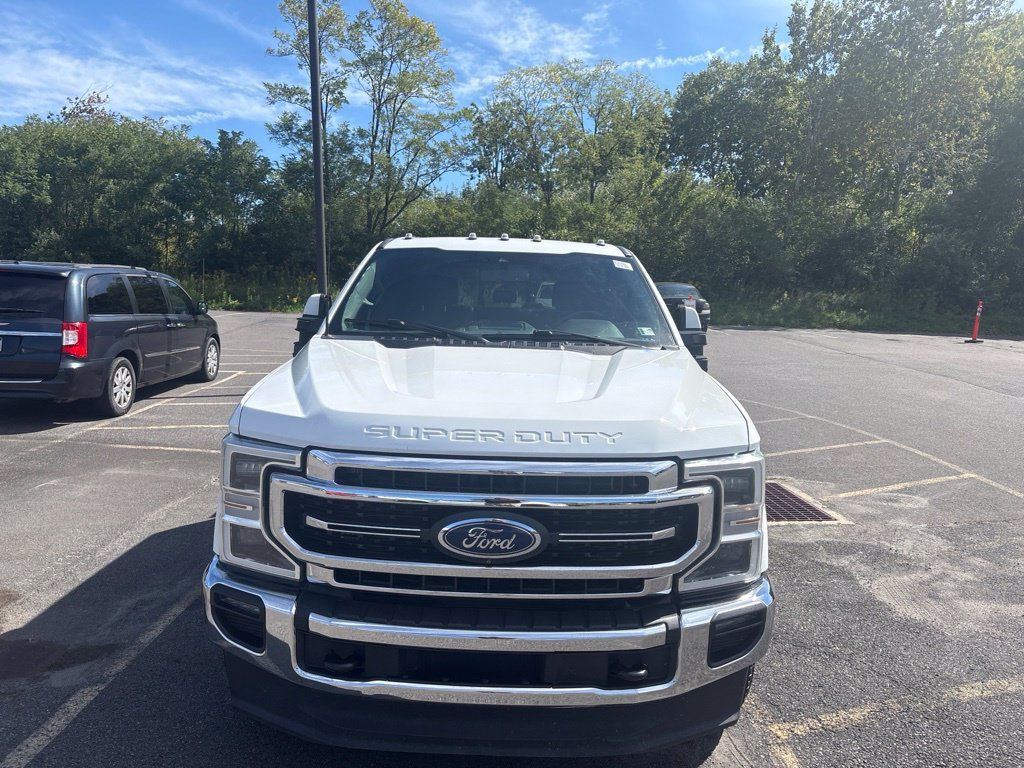 Used 2022 Ford F350 Lariat w/ Lariat Ultimate Package AWD/4WD image 2