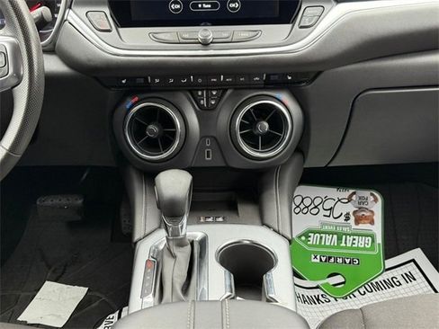 Used 2023 Chevrolet Blazer LT w/ Convenience Package image 14