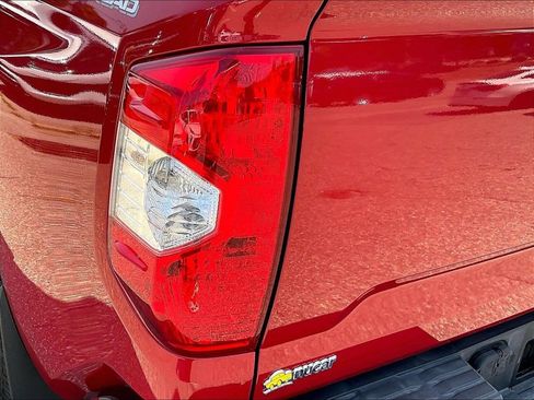 Used 2020 Toyota Tundra SR5 w/ TRD Off-Road Package AWD/4WD image 34