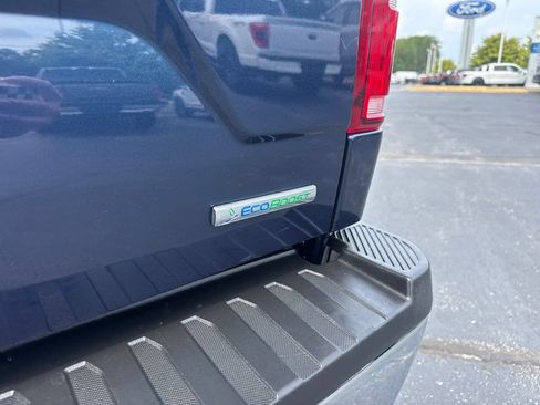 Used 2018 Ford F150 XL w/ Equipment Group 101A Mid AWD/4WD image 12