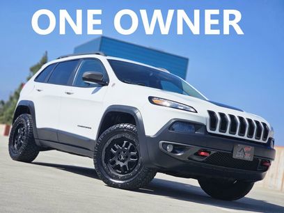 Used 2014 Jeep Cherokee Trailhawk w/ Comfort/Convenience Group
