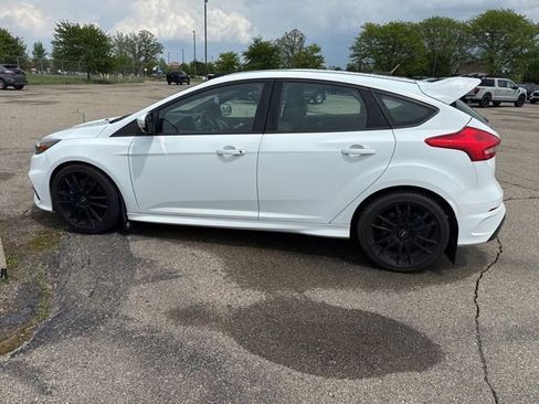 Used 2017 Ford Focus RS AWD/4WD image 2