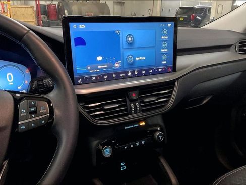 Certified 2023 Ford Escape Active w/ Tech Pack #2 image 6