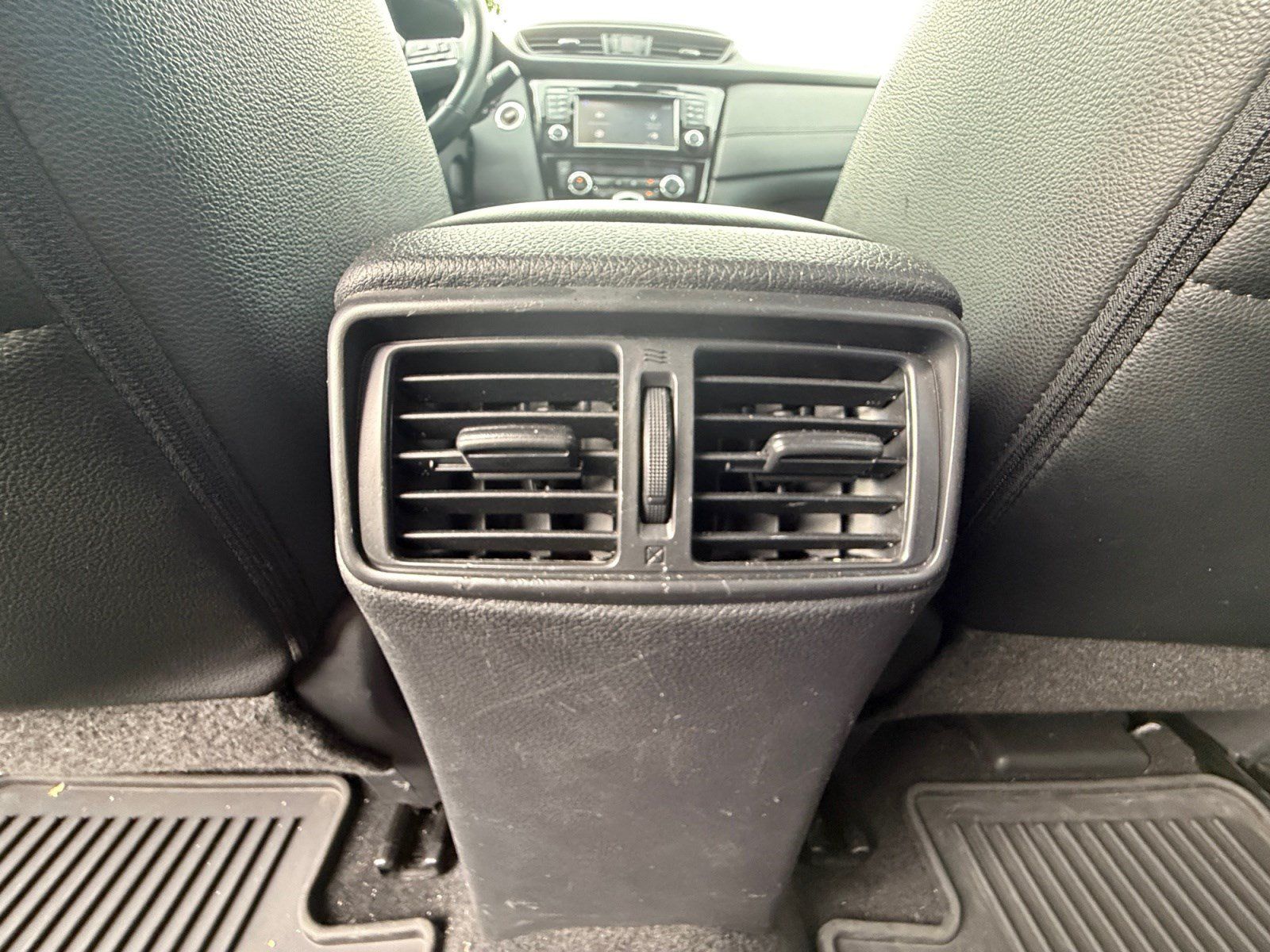Used 2017 Nissan Rogue SL AWD/4WD image 30
