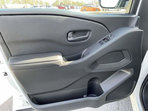 New 2026 Nissan Frontier S image 15