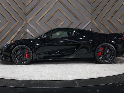 Used 2024 Chevrolet Corvette Z06 w/ Stealth Interior Trim Package image 4