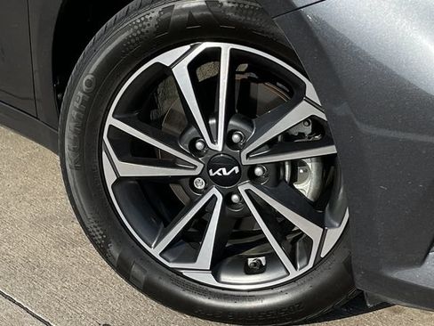 Used 2024 Kia Forte LXS FWD image 8