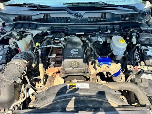 Used 2016 RAM 2500 Laramie AWD/4WD image 32