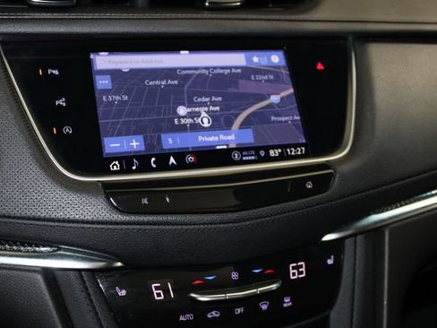 Certified 2022 Cadillac XT5 Sportv w/ LPO, ONYX Package AWD/4WD image 18