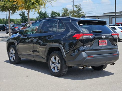 Used 2024 Toyota RAV4 XLE FWD image 3