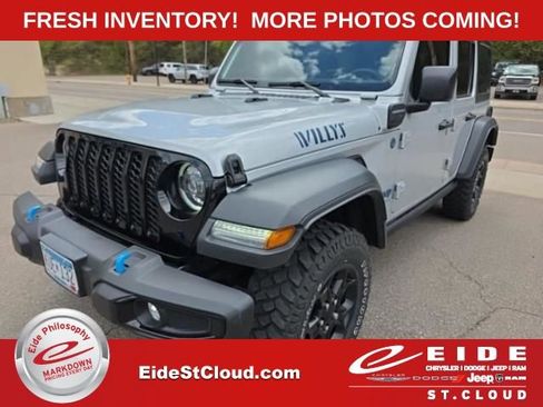 Used 2023 Jeep Wrangler Unlimited w/ Cold Weather Group AWD/4WD image 1
