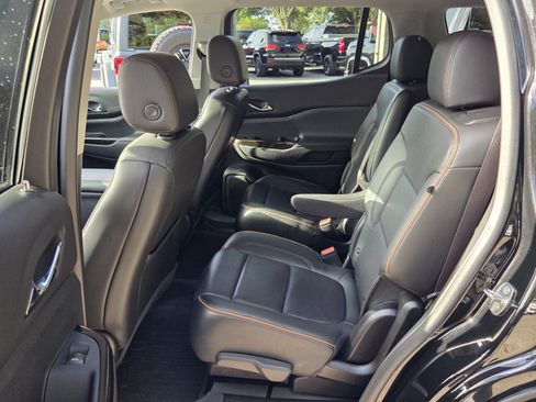 Certified 2023 GMC Acadia AT4 w/ Technology Package AWD/4WD image 13