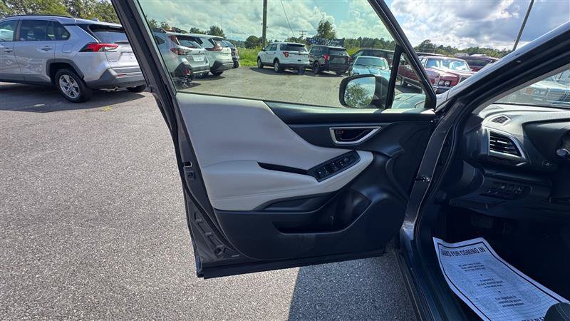 Used 2023 Subaru Forester AWD/4WD image 34