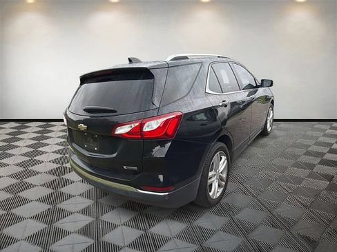 Used 2018 Chevrolet Equinox Premier FWD image 4