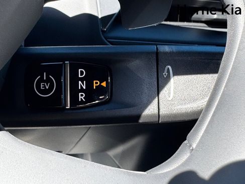 Certified 2026 Kia EV9 GT-Line image 23