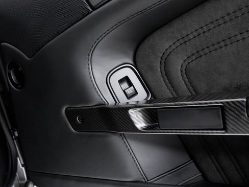 Used 2009 Aston Martin DBS Coupe image 40