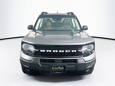 Used 2025 Ford Bronco Sport Outer Banks image 2