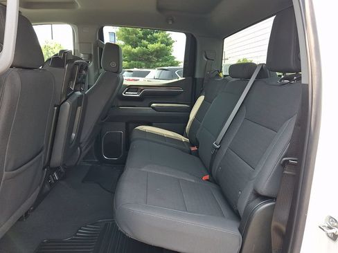 Certified 2025 Chevrolet Silverado 1500 LT AWD/4WD image 14