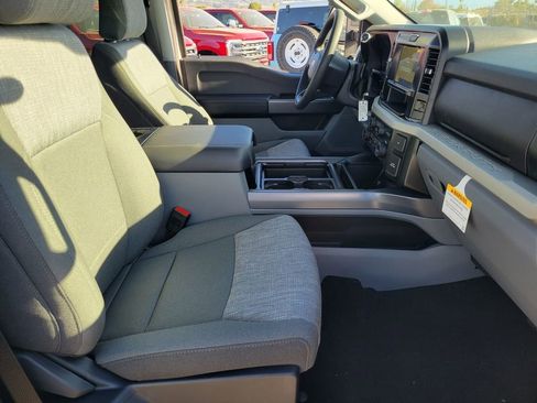 New 2026 Ford F250 XLT w/ FX4 Off-Road Package image 12
