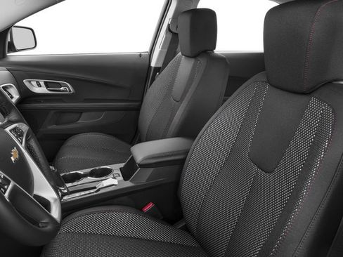 Used 2017 Chevrolet Equinox LT w/ Convenience Package image 12