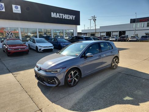 New 2025 Volkswagen GTI SE image 1