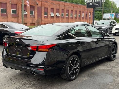 Used 2024 Nissan Altima 2.5 SR AWD/4WD image 5