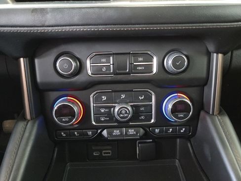 Used 2021 Chevrolet Tahoe High Country image 29