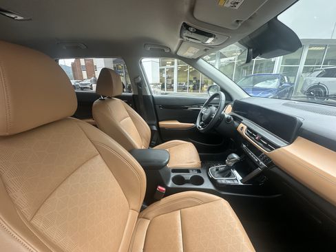 Used 2024 Kia Seltos SX AWD/4WD image 11