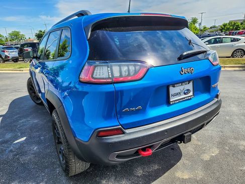 Used 2019 Jeep Cherokee Trailhawk AWD/4WD image 6