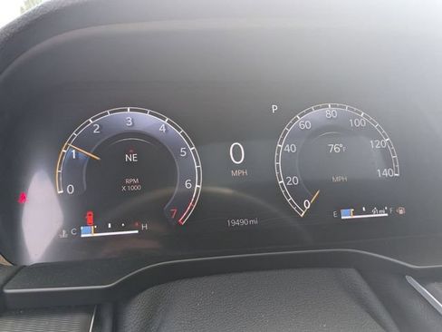Used 2024 Jeep Grand Cherokee L Laredo w/ Luxury Tech Group I AWD/4WD image 18