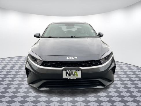 Used 2024 Kia Forte LXS FWD image 5
