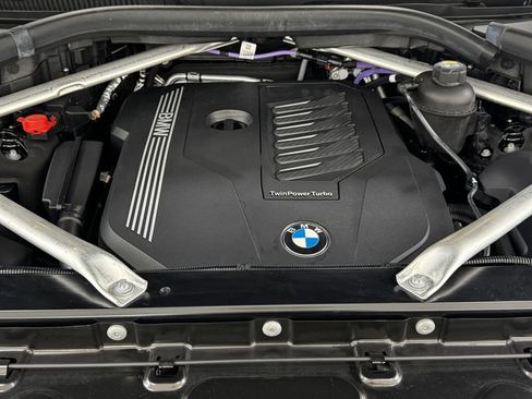 Used 2022 BMW X7 xDrive40i w/ Executive Package image 35