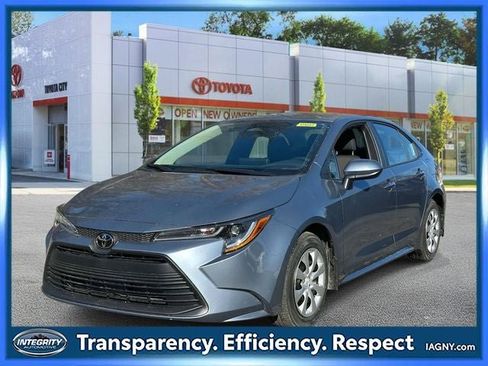 Used 2026 Toyota Corolla LE image 8