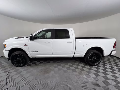 Used 2023 RAM 3500 Limited AWD/4WD image 9