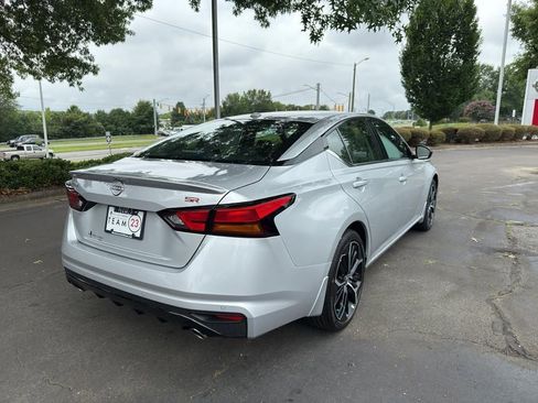 New 2025 Nissan Altima 2.5 SR w/ SR Premium Package image 7