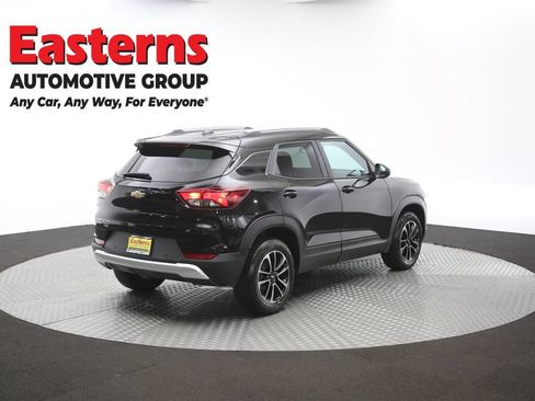 Used 2026 Chevrolet TrailBlazer LT w/ LT Cold Weather Package AWD/4WD image 40