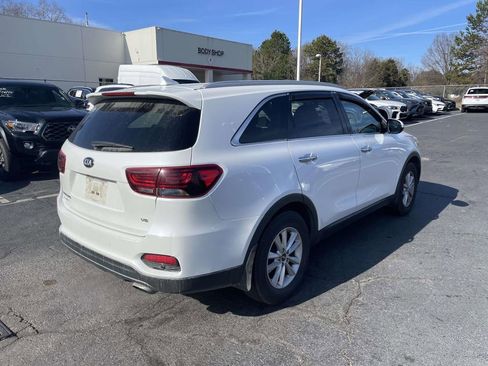 Used 2019 Kia Sorento LX w/ LX V6 Convenience Package image 10