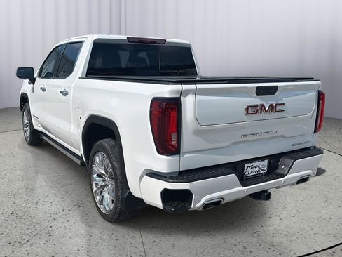Used 2023 GMC Sierra 1500 Denali AWD/4WD image 3