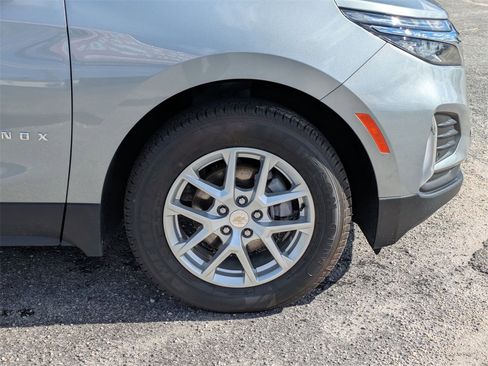 Used 2024 Chevrolet Equinox LT image 11