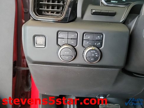 Used 2024 GMC Sierra 1500 AT4 w/ Technology Package image 21