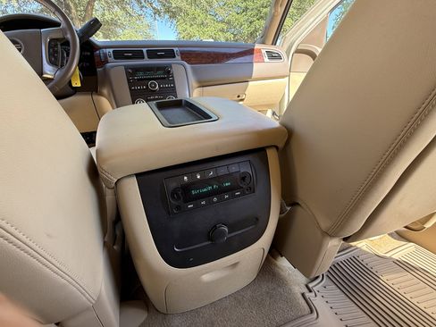 Used 2013 GMC Yukon XL SLT w/ Texas Edition image 18