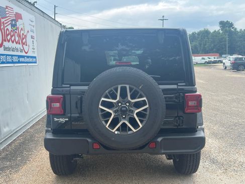 New 2025 Jeep Wrangler Sahara image 4