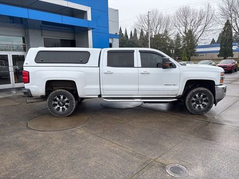Used 2016 Chevrolet Silverado 2500 LT w/ LT Convenience Package image 10